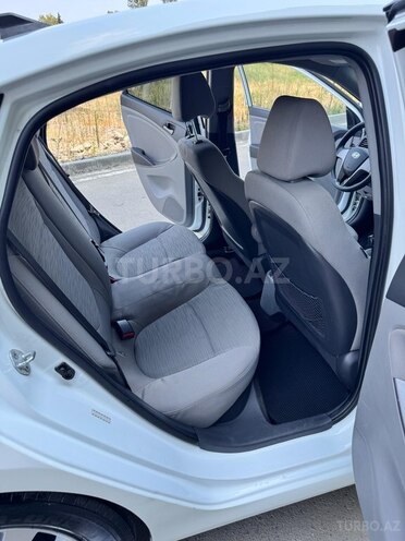 Hyundai Accent 2015, 321,869 km - 1.6 l - Lənkəran