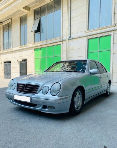 Mercedes E 220 d 2000, 229,000 km - 2.2 l - Bakı