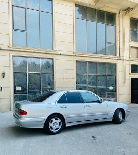 Mercedes E 220 d 2000, 229,000 km - 2.2 l - Bakı