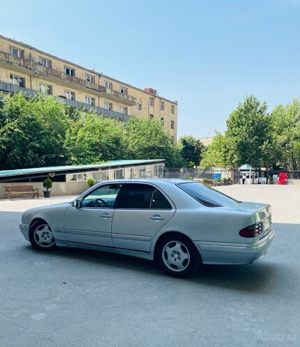 Mercedes E 220 d 2000, 229,000 km - 2.2 l - Bakı