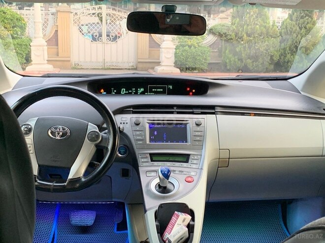 Toyota Prius 2013, 480,000 km - 1.8 л - Bakı