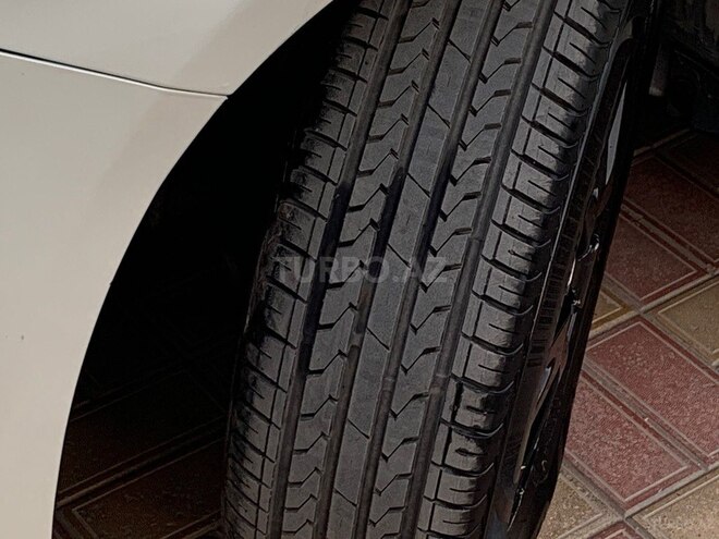 Toyota Prius 2013, 480,000 km - 1.8 л - Bakı