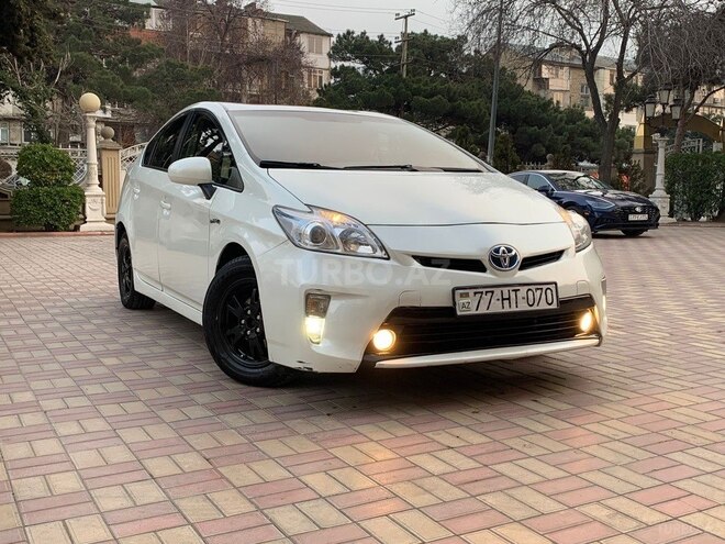 Toyota Prius 2013, 480,000 km - 1.8 л - Bakı