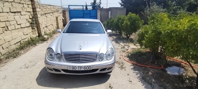 Mercedes E 220 d 2002, 390,000 km - 2.2 l - Bakı