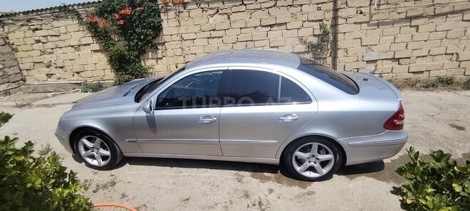 Mercedes E 220 d 2002, 390,000 km - 2.2 l - Bakı