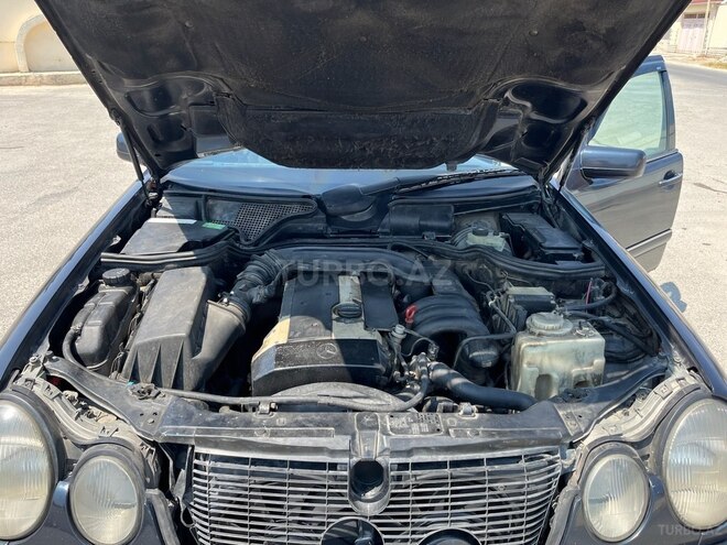 Mercedes E 280 1996, 418,000 km - 2.8 l - Bakı