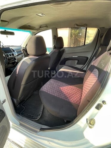 Mitsubishi L200 2013, 430,000 km - 2.5 l - Bakı