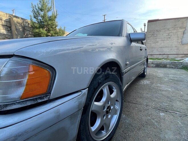 Mercedes C 220 d 2000, 275,000 km - 2.2 l - Bakı