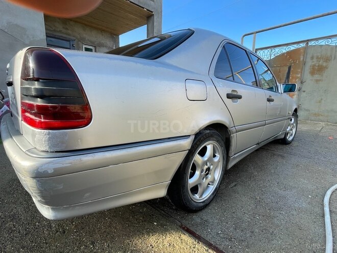 Mercedes C 220 d 2000, 275,000 km - 2.2 l - Bakı