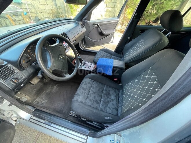 Mercedes C 220 d 2000, 275,000 km - 2.2 l - Bakı