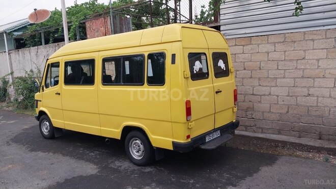 Mercedes 208 D 1992, 555,000 km - 2.3 л - Tərtər