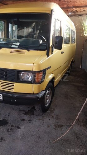 Mercedes 208 D 1992, 555,000 km - 2.3 л - Tərtər