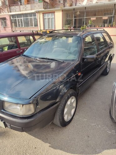 Volkswagen Passat 1993, 300,000 km - 2.0 l - Bakı