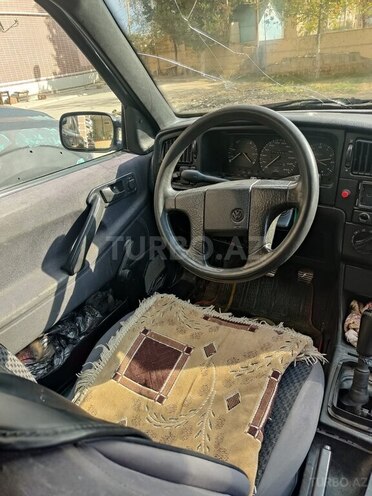 Volkswagen Passat 1993, 300,000 km - 2.0 l - Bakı