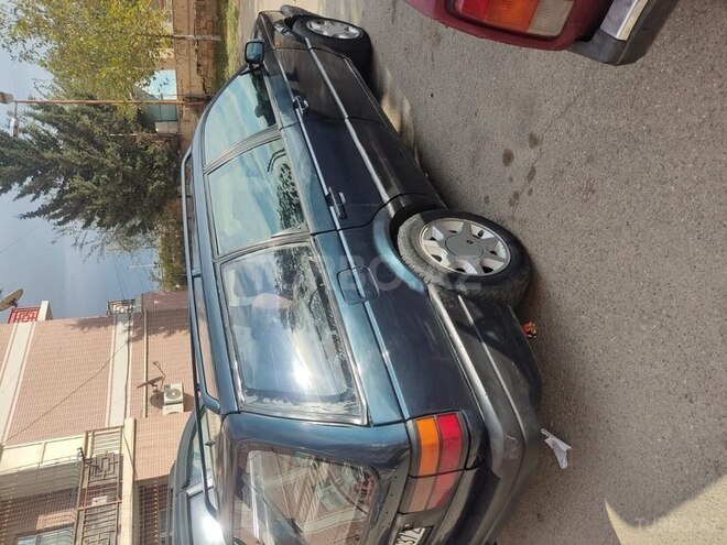 Volkswagen Passat 1993, 300,000 km - 2.0 l - Bakı