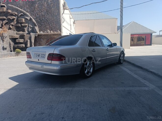 Mercedes E 200 d 2000, 646,000 km - 2.2 л - Beyləqan