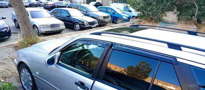 Mercedes C 200 2000, 450,000 km - 2.0 л - Bakı