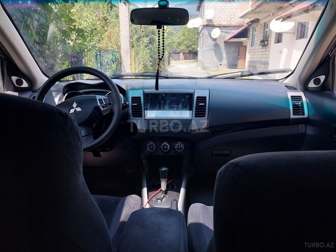 Mitsubishi Outlander 2007, 154,000 km - 3.0 л - Zaqatala