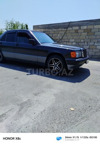 Mercedes 190 1992, 296,580 km - 2.0 l - Zaqatala