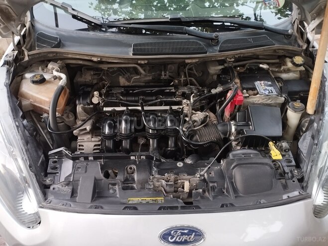 Ford Fiesta 2016, 85,030 km - 1.6 l - Bakı
