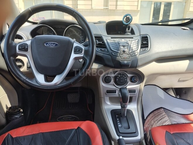 Ford Fiesta 2016, 85,030 km - 1.6 l - Bakı