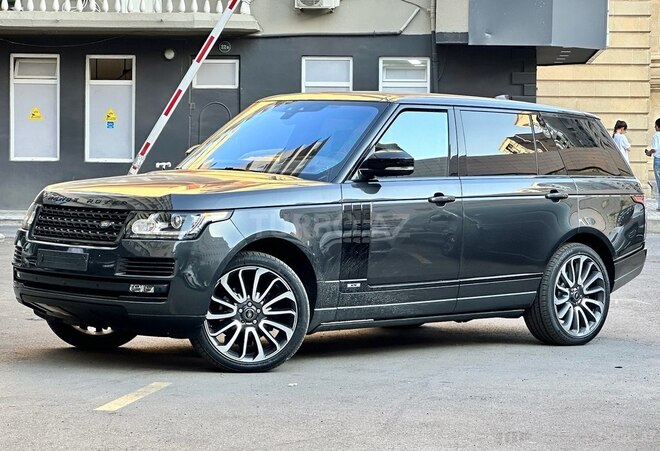Land Rover Range Rover 2018, 130,000 km - 3.0 l - Bakı