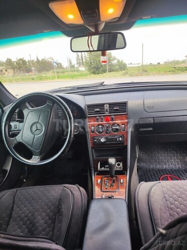 Mercedes C 180 1999, 200,000 km - 1.8 l - Biləsuvar