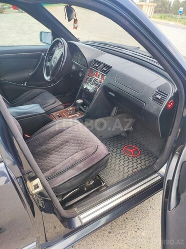 Mercedes C 180 1999, 200,000 km - 1.8 l - Biləsuvar