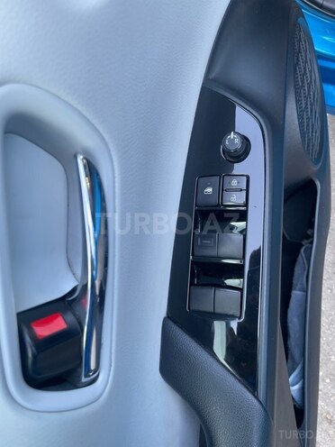 Toyota Prius 2021, 320,000 km - 1.8 l - Bakı