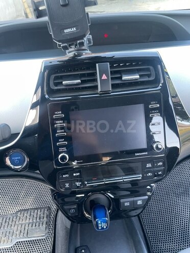 Toyota Prius 2021, 320,000 km - 1.8 l - Bakı
