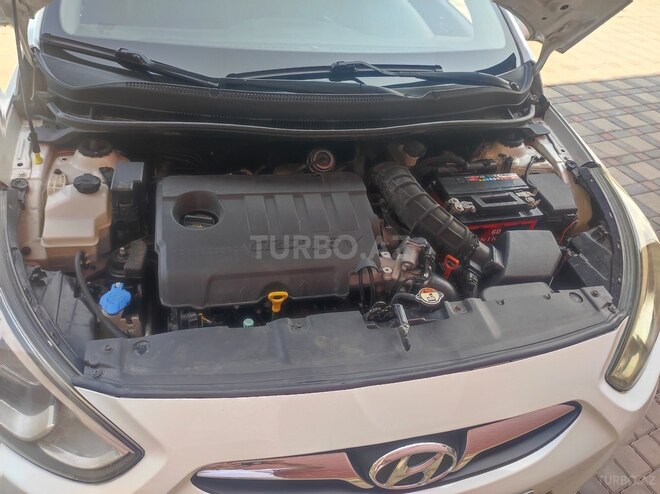 Hyundai Accent 2014, 218,900 km - 1.6 l - Şirvan