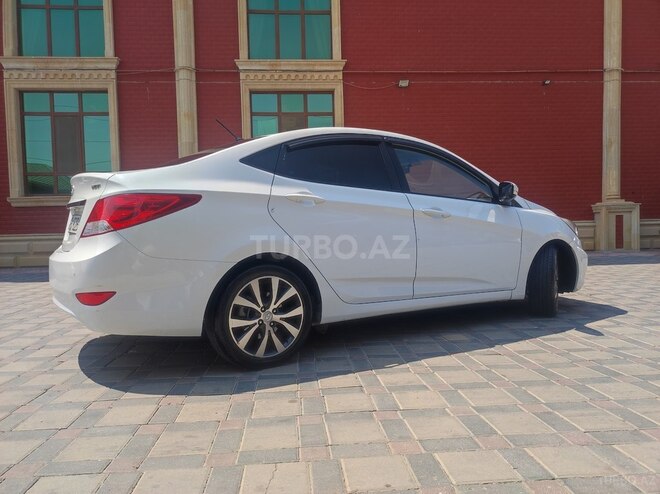 Hyundai Accent 2014, 218,900 km - 1.6 l - Şirvan
