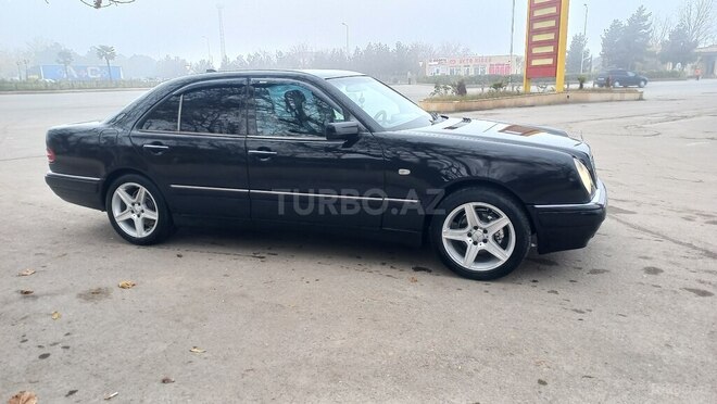 Mercedes E 240 1998, 290,000 km - 2.4 l - Şirvan