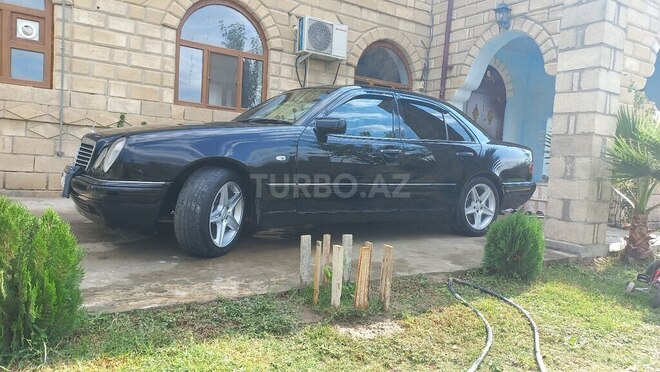 Mercedes E 240 1998, 290,000 km - 2.4 l - Şirvan