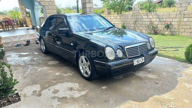 Mercedes E 240 1998, 290,000 km - 2.4 l - Şirvan