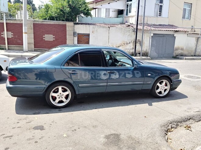 Mercedes E 280 1998, 123,123 km - 2.8 l - Qazax