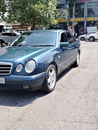 Mercedes E 280 1998, 123,123 km - 2.8 l - Qazax