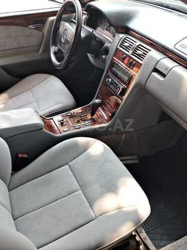 Mercedes E 280 1998, 123,123 km - 2.8 l - Qazax