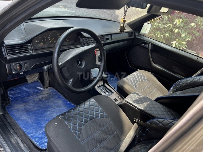Mercedes E 260 1989, 224,334 km - 2.6 l - Quba