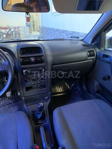 Opel Astra 2007, 225,000 km - 1.4 l - Yevlax