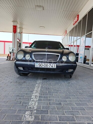 Mercedes E 240 2000, 260,000 km - 2.6 l - Bakı