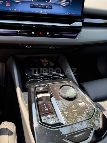 BMW 520 2023, 27,000 km - 2.0 l - Bakı