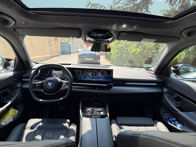 BMW 520 2023, 27,000 km - 2.0 l - Bakı