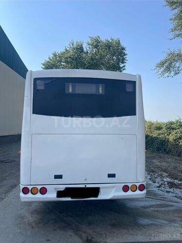 Isuzu Ecobus 2012, 275,000 km - 4.6 l - Qusar