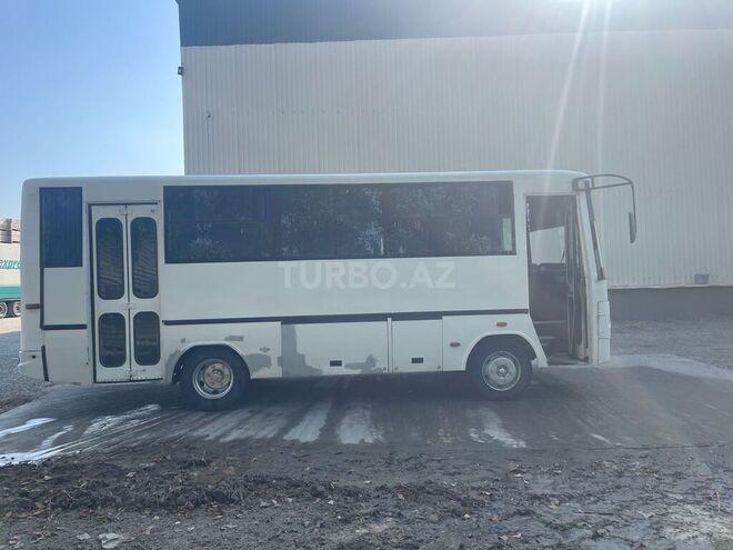Isuzu Ecobus 2012, 275,000 km - 4.6 l - Qusar