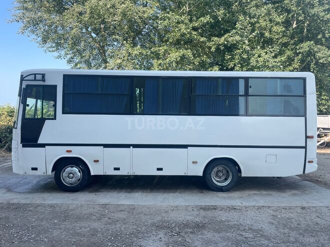 Isuzu Ecobus 2012, 275,000 km - 4.6 l - Qusar