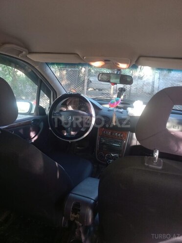 Mercedes A 160 2005, 18,000 km - 1.6 l - Salyan