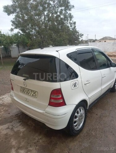Mercedes A 160 2005, 18,000 km - 1.6 l - Salyan