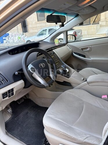 Toyota Prius 2010, 330,000 km - 1.8 l - Sumqayıt