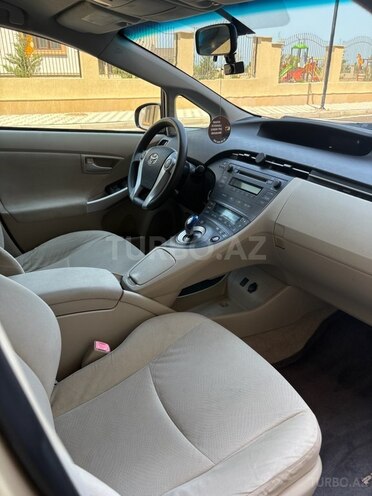 Toyota Prius 2010, 330,000 km - 1.8 l - Sumqayıt